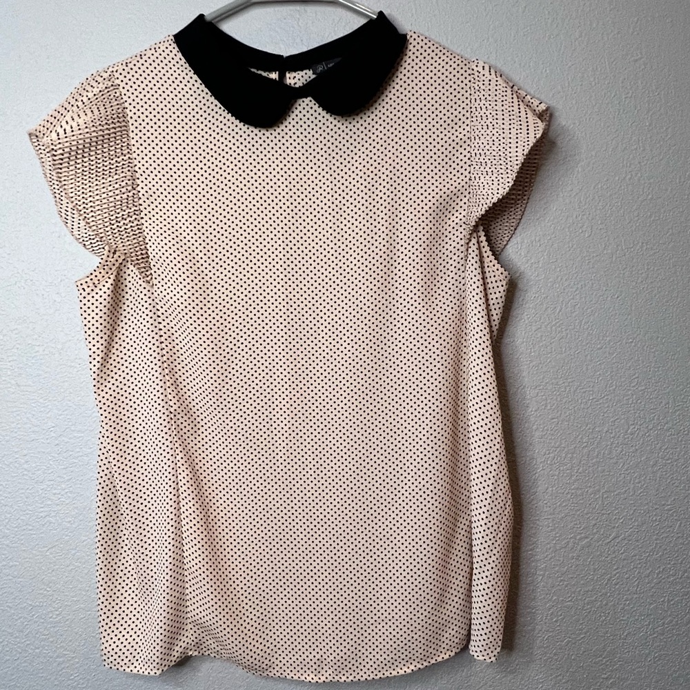 Adrianna Papell Ruffled Sleeve Top, EUC, Size Small